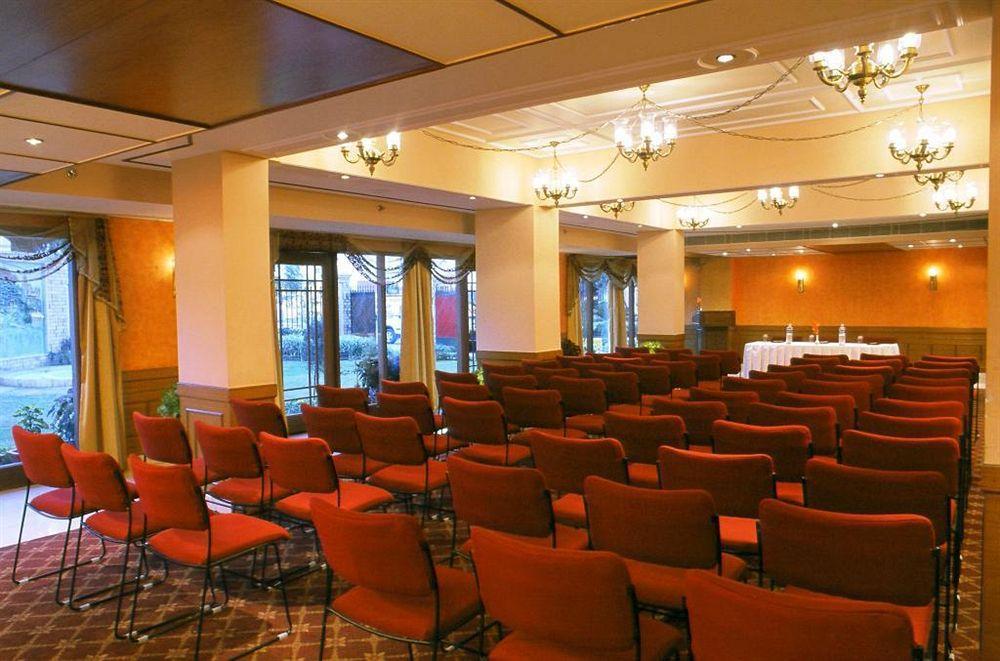Country Inn & Suites Haridwār Instalações foto